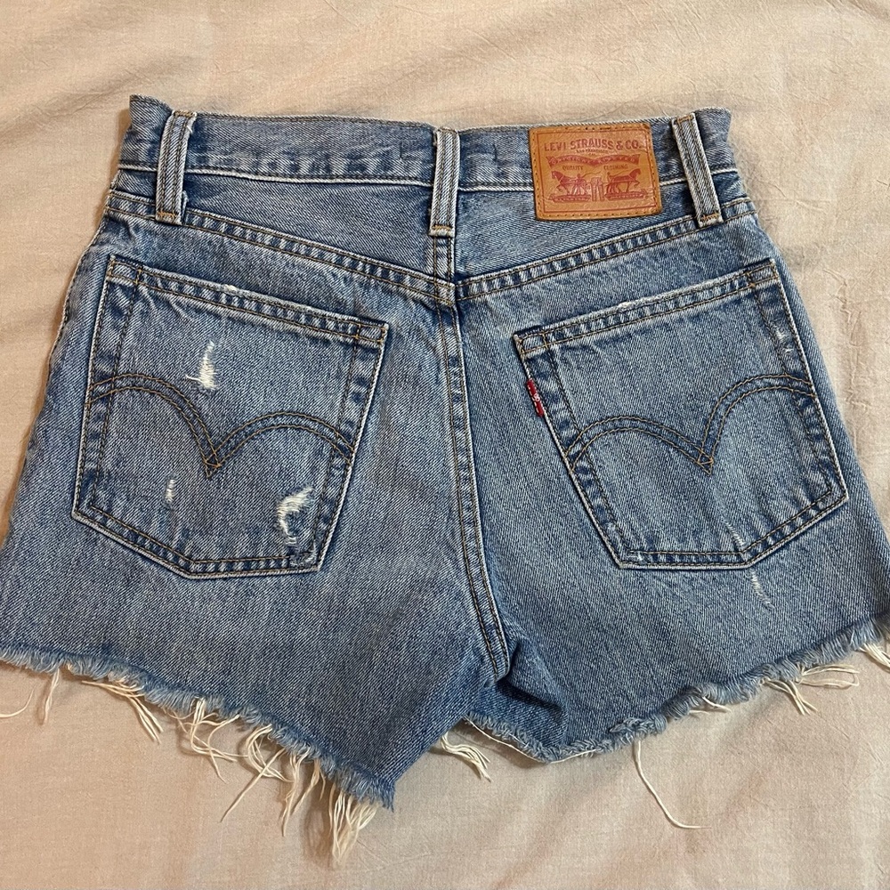 Levi's wedgie short denim shorts